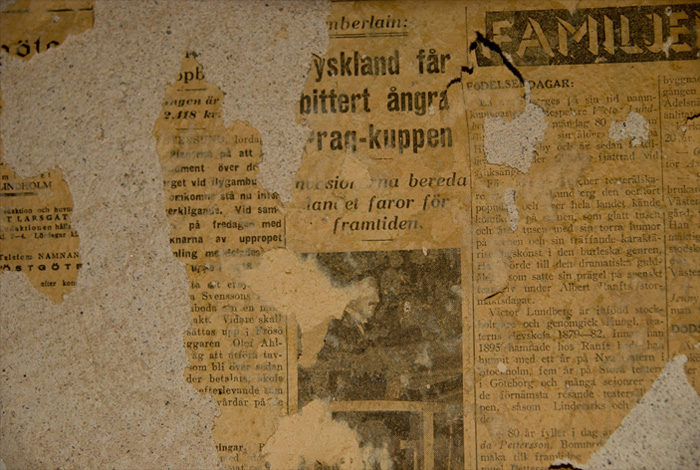 损毁严重的旧报纸-配图与原文无关 损毁严重的旧报纸-配图与原文无关